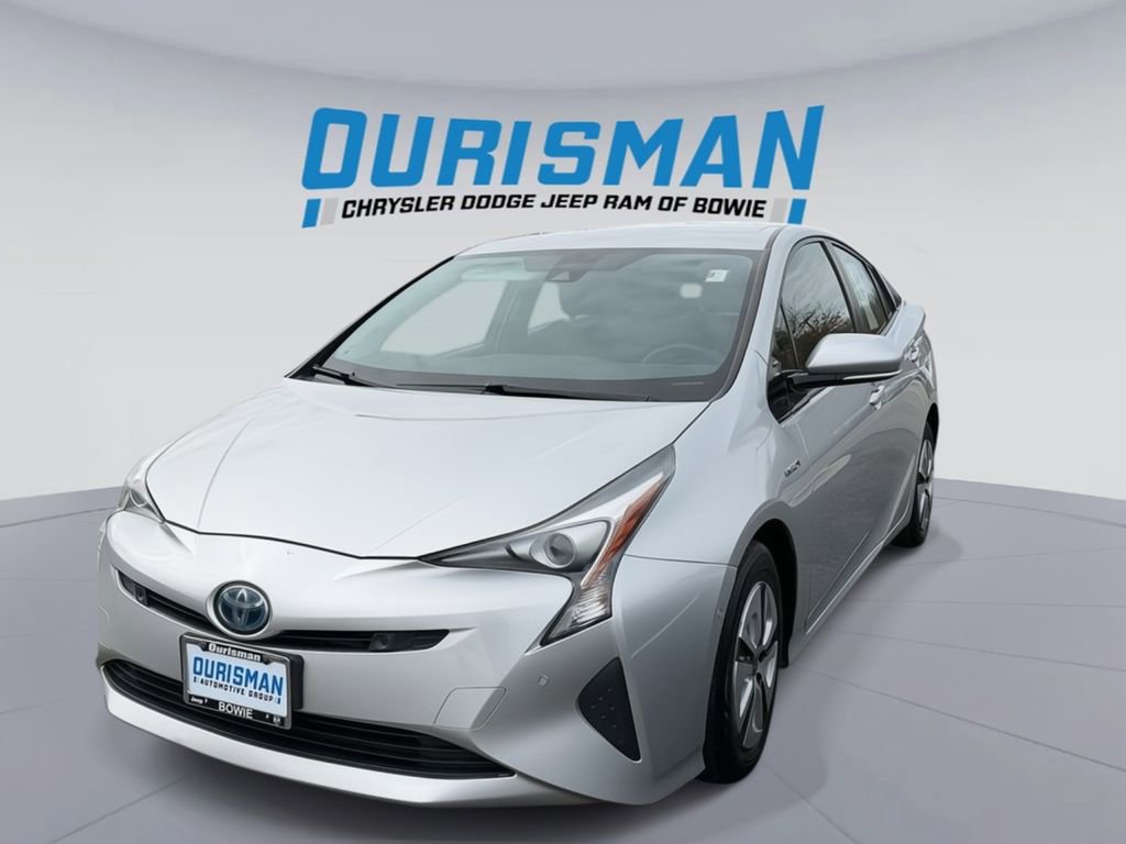 Used 2018 Toyota Prius Two w/ Prius Two Safety Plus Package image 2