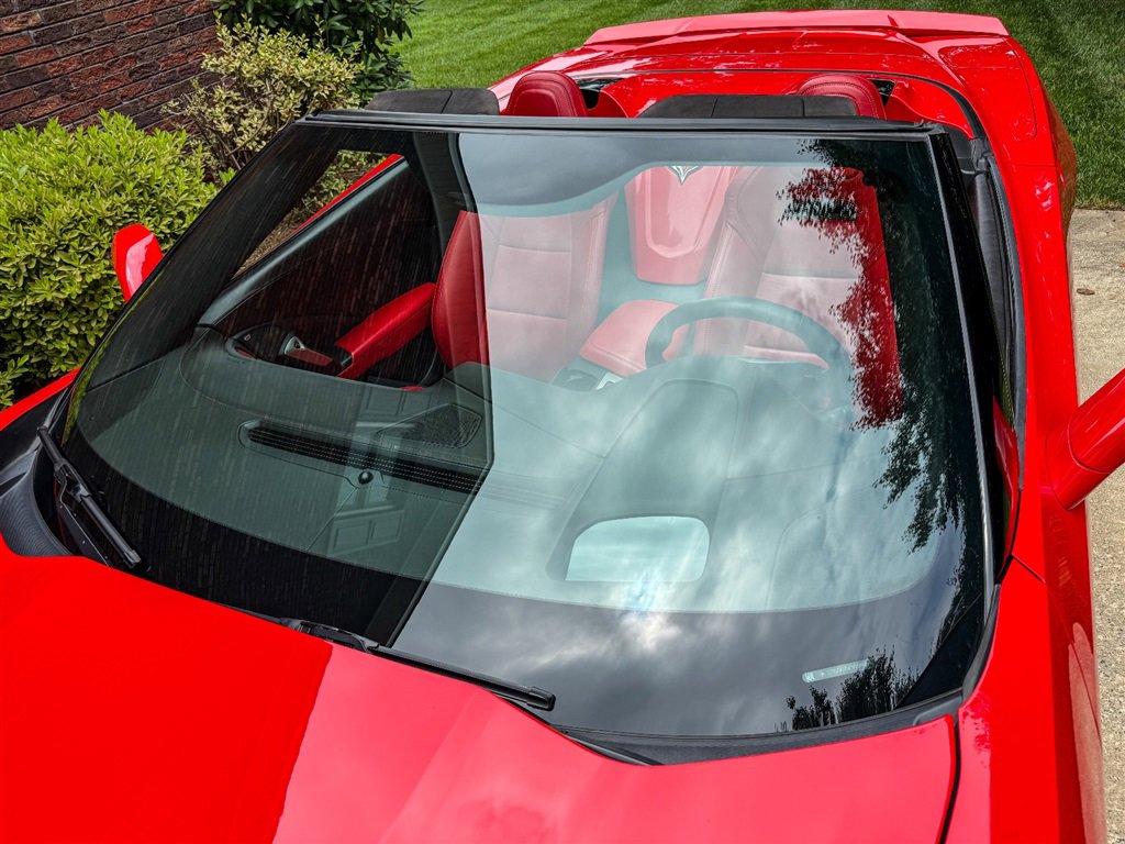 Used 2014 Chevrolet Corvette Stingray Convertible w/ 2LT Preferred Equipment Group RWD image 18