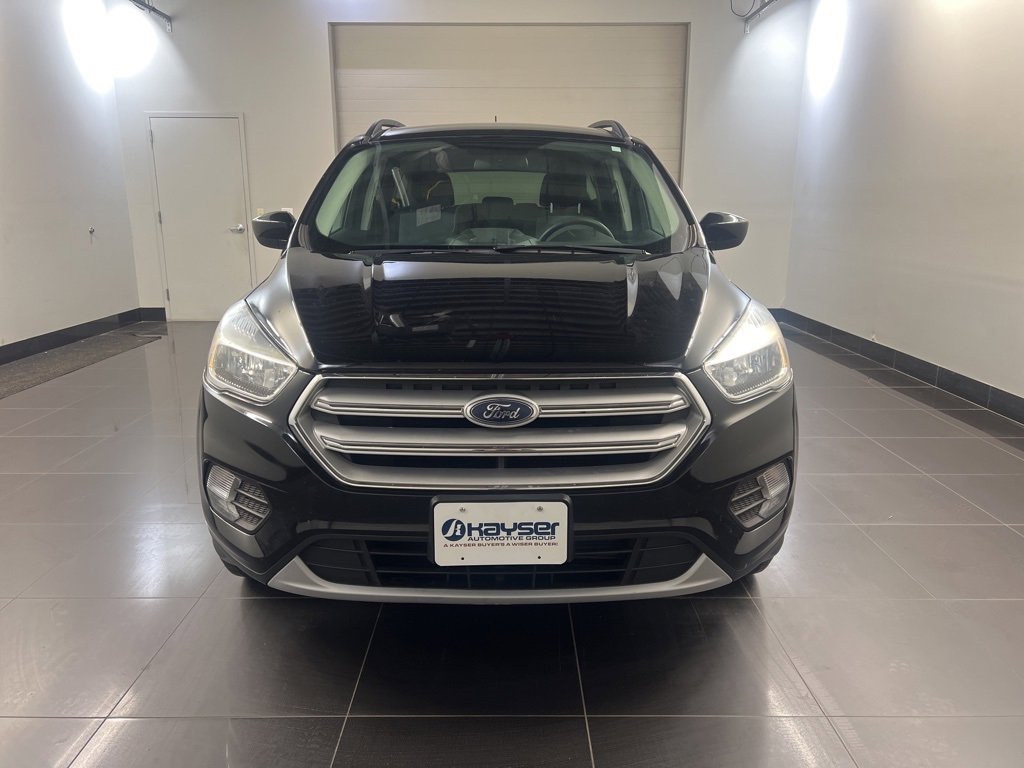 Used 2018 Ford Escape SE w/ SE Sync 3 Package image 2