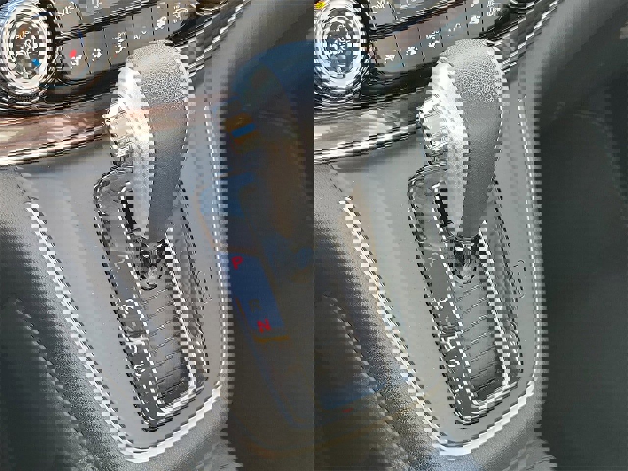 Used 2016 Honda CR-V Touring image 29