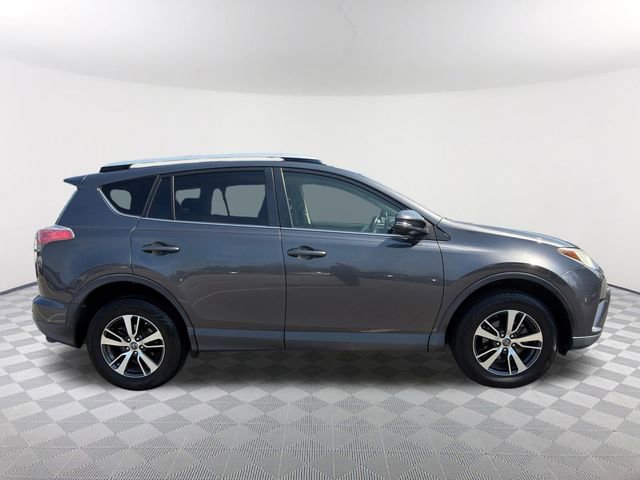 Used 2016 Toyota RAV4 XLE FWD image 4