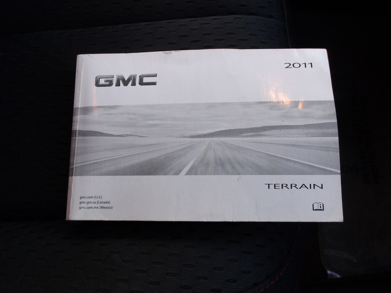 Used 2011 GMC Terrain SLE image 23