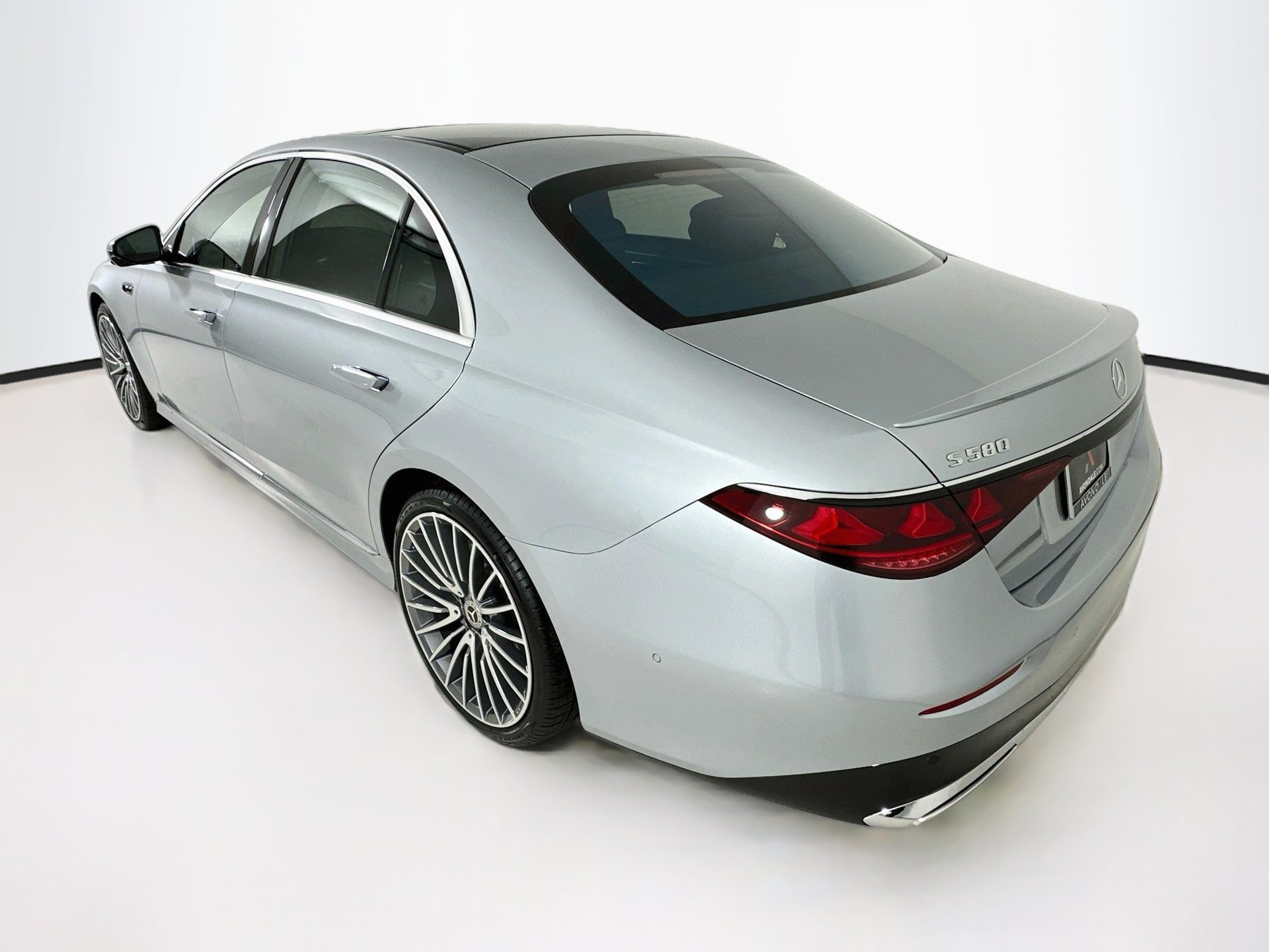 New 2027 Mercedes-Benz S 580 4MATIC Sedan image 6