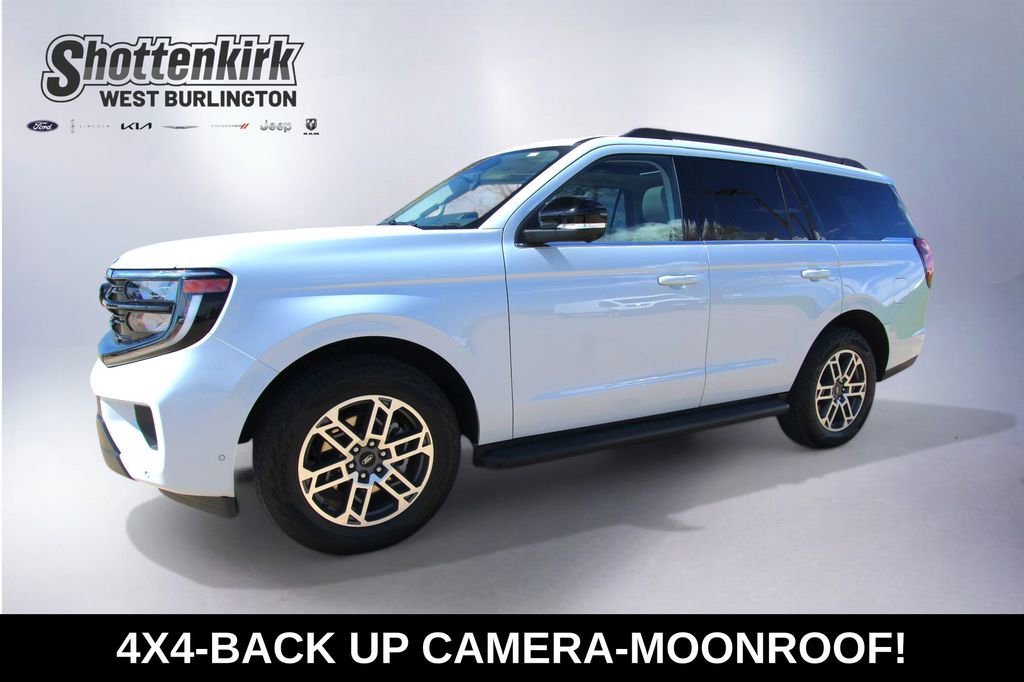 Used 2025 Ford Expedition Active AWD/4WD image 1