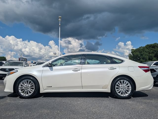 Used 2014 Toyota Avalon Limited w/ Technology Package FWD image 12