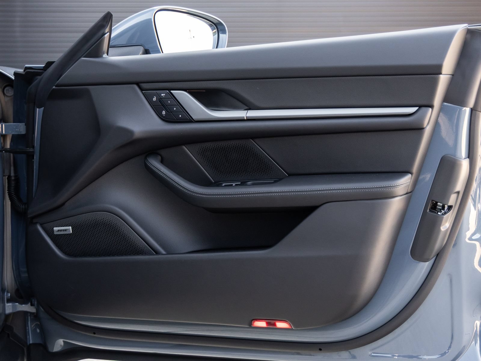 Certified 2026 Porsche Taycan AWD/4WD image 38
