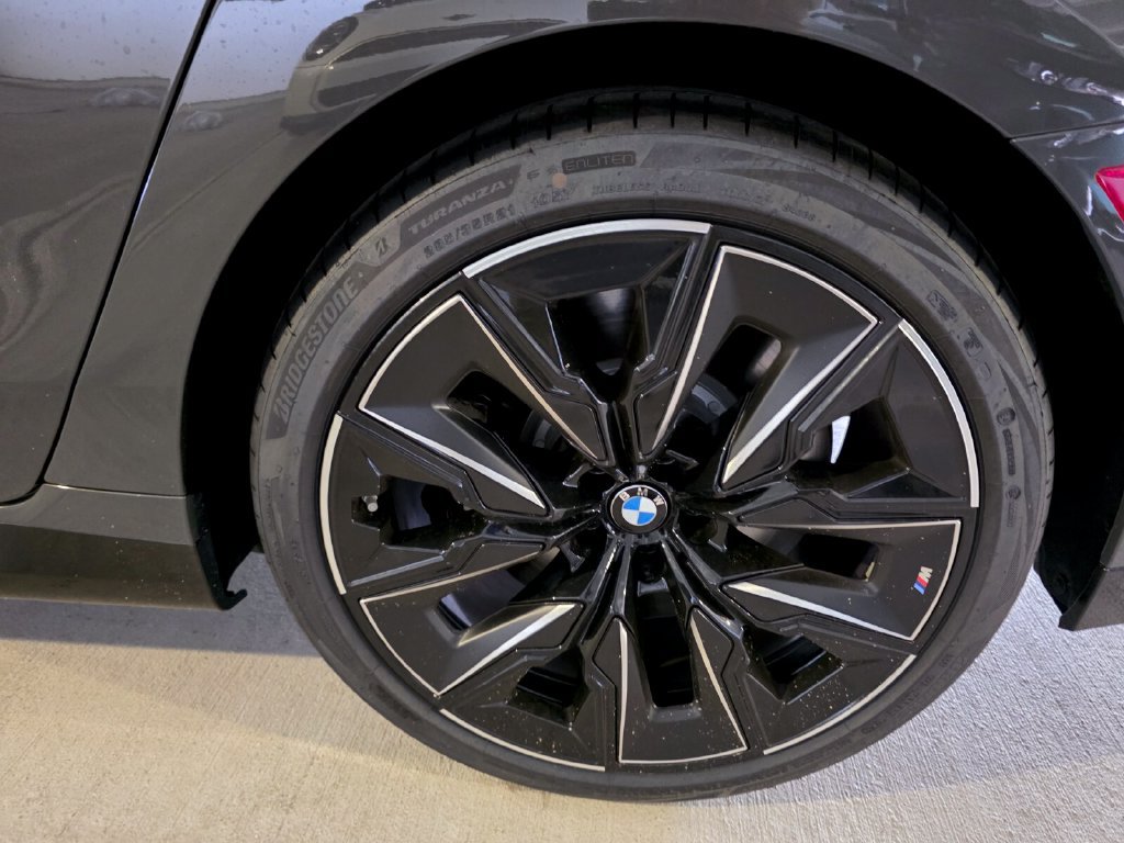 New 2026 BMW 760i xDrive AWD/4WD image 6