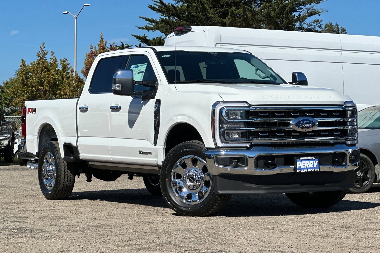 New 2026 Ford F350 Lariat w/ Lariat Ultimate Package