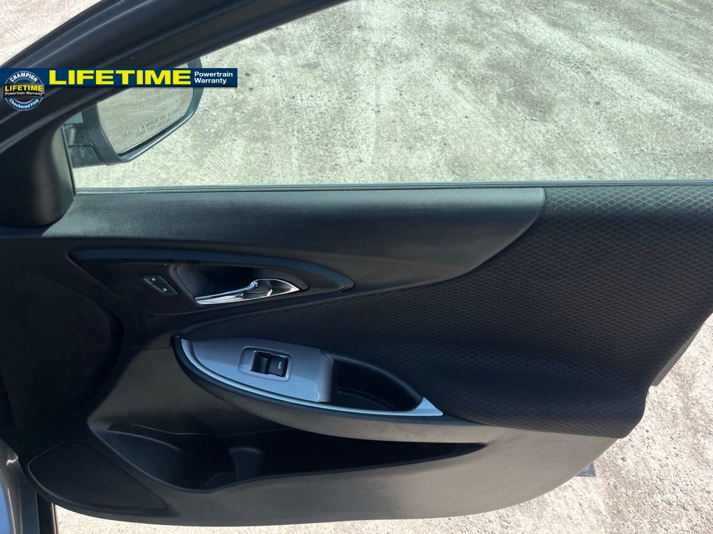 Used 2025 Chevrolet Malibu LT FWD image 34