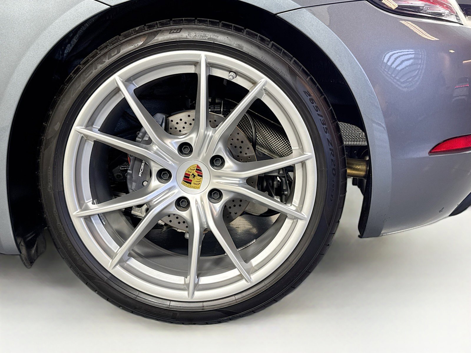 Used 2025 Porsche 718 Boxster w/ Premium Package RWD image 22