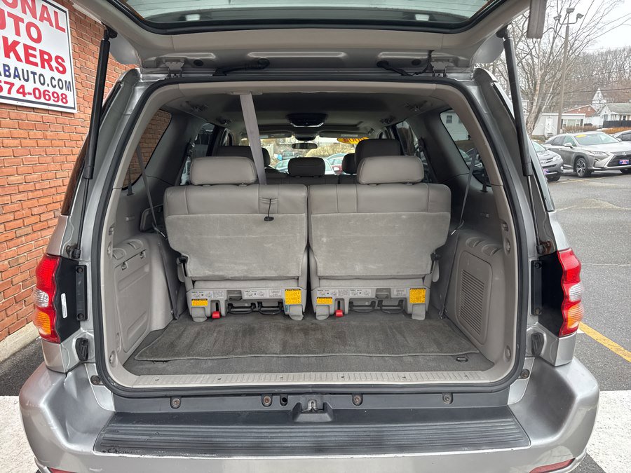 Used 2004 Toyota Sequoia SR5 AWD/4WD image 43