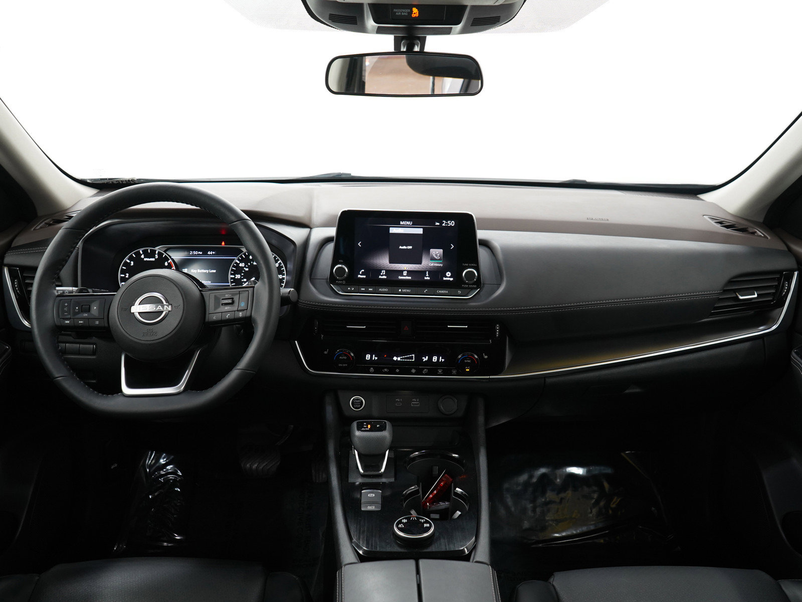 Used 2022 Nissan Rogue SV w/ SV Premium Package image 17