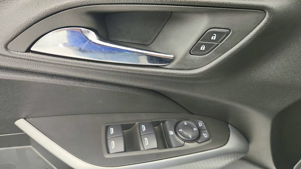 Certified 2024 Chevrolet Trax RS FWD image 20