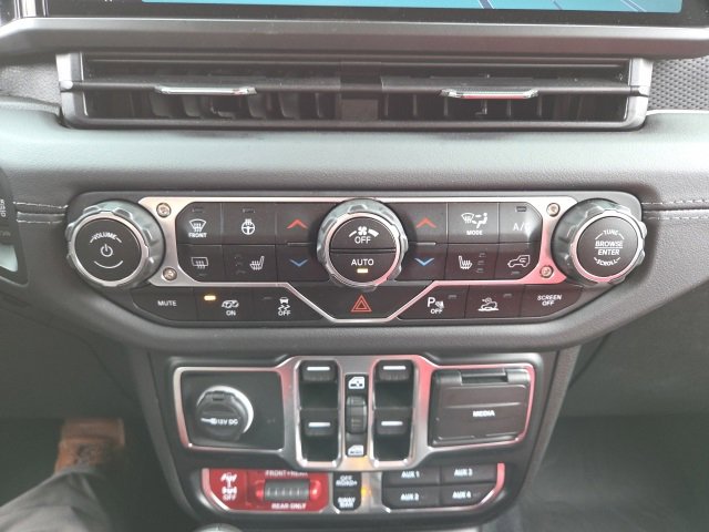 Used 2024 Jeep Wrangler Unlimited Rubicon 392 image 70