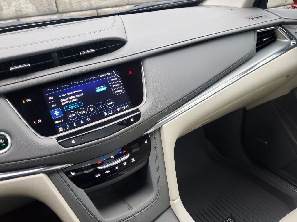 Used 2023 Cadillac XT5 Premium Luxury w/ LPO, Floor Liner Package AWD/4WD image 25