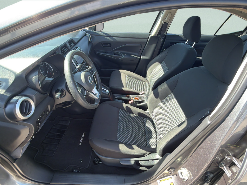 Used 2022 Nissan Versa S FWD image 18
