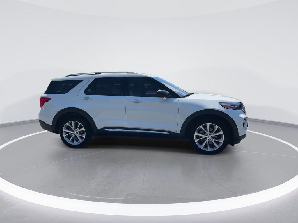 Used 2022 Ford Explorer Platinum w/ Equipment Group 601A image 9