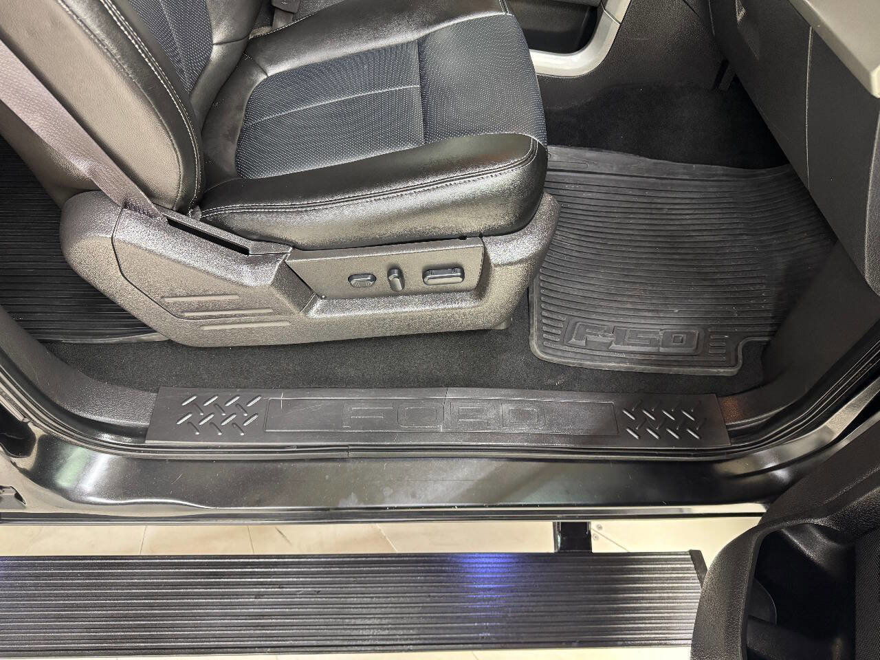 Used 2013 Ford F150 FX4 w/ Luxury Equipment Group image 35