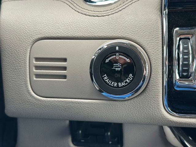Used 2023 Lincoln Navigator Reserve AWD/4WD image 36