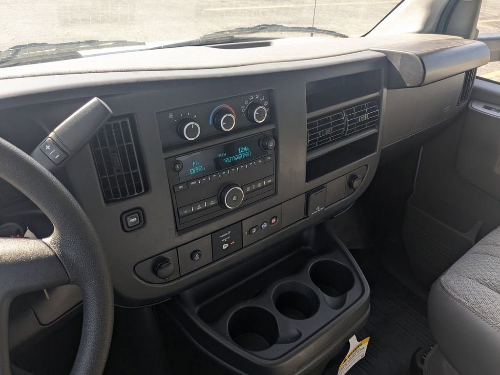 New 2026 GMC Savana 3500 w/ Power Convenience Package RWD image 27