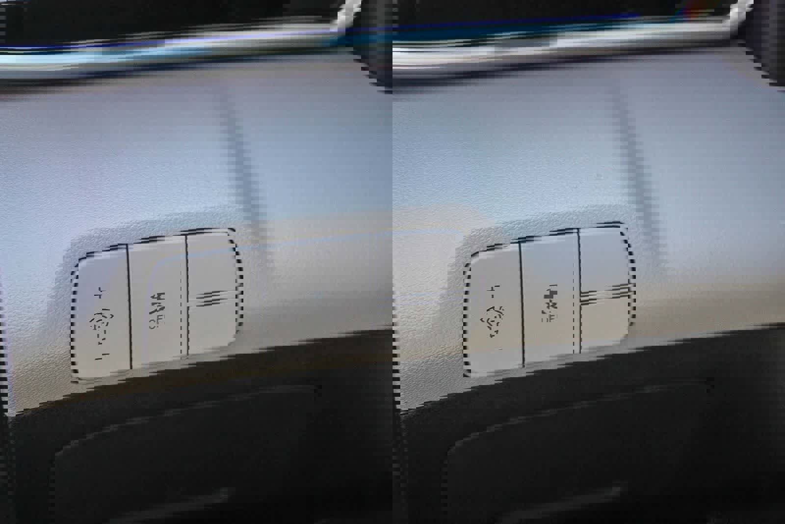 Used 2025 Hyundai Elantra Limited image 29