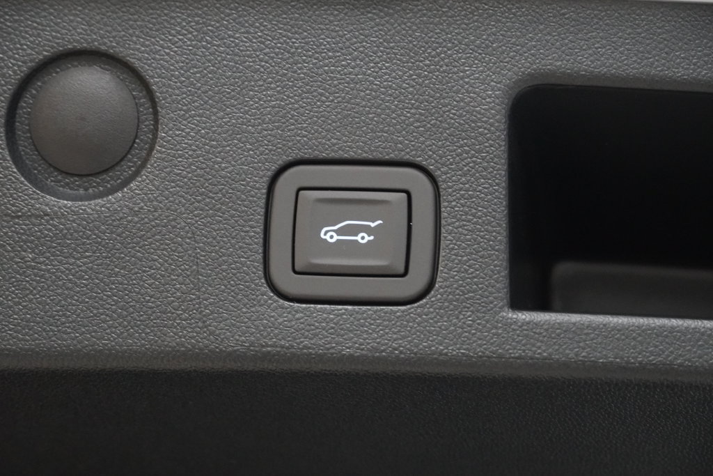 New 2027 Chevrolet Equinox RS w/ Safety and Technology Package AWD/4WD image 10