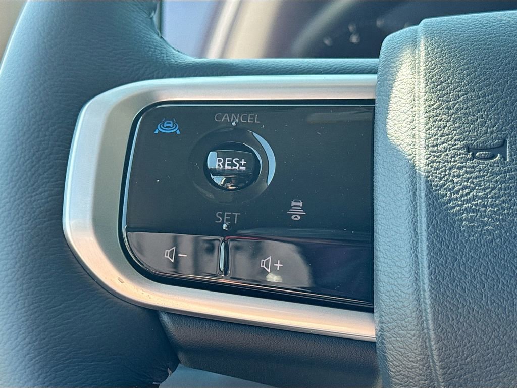 New 2026 Nissan Armada SV image 10