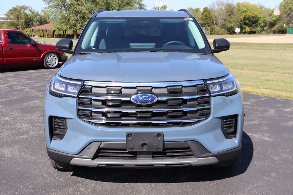 New 2026 Ford Explorer Active image 5