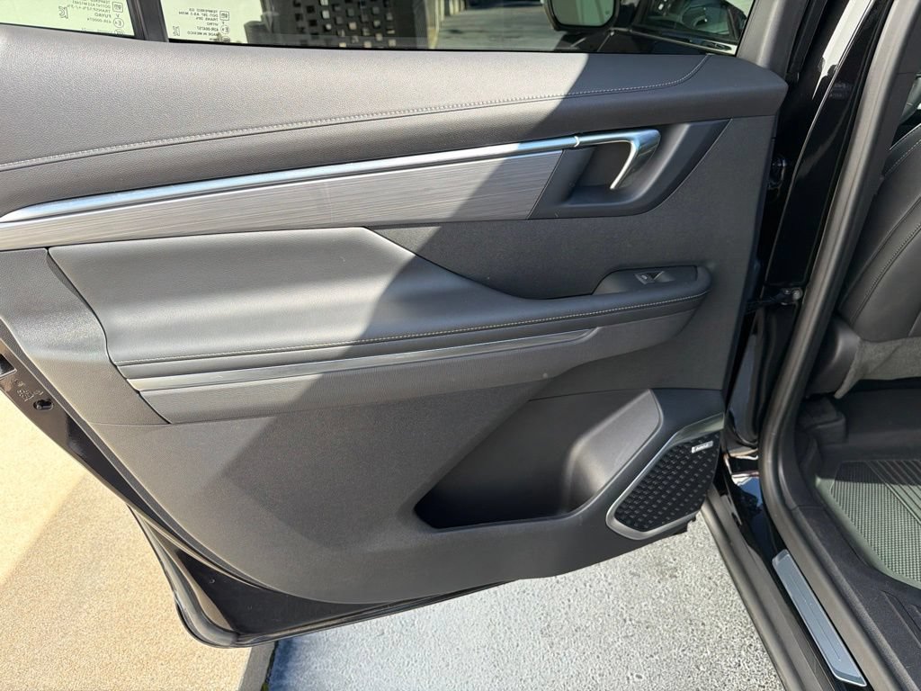 Used 2025 Buick Enclave Preferred w/ LPO, Floor Liner Package FWD image 50