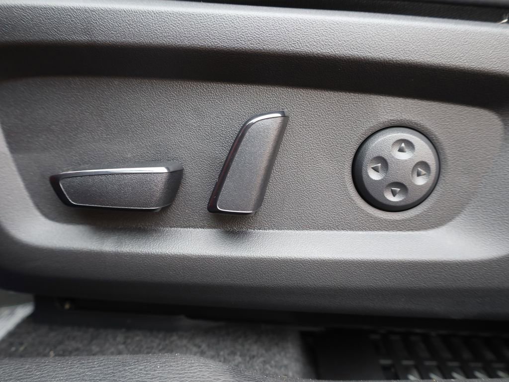 New 2025 Mitsubishi Outlander SEL image 34