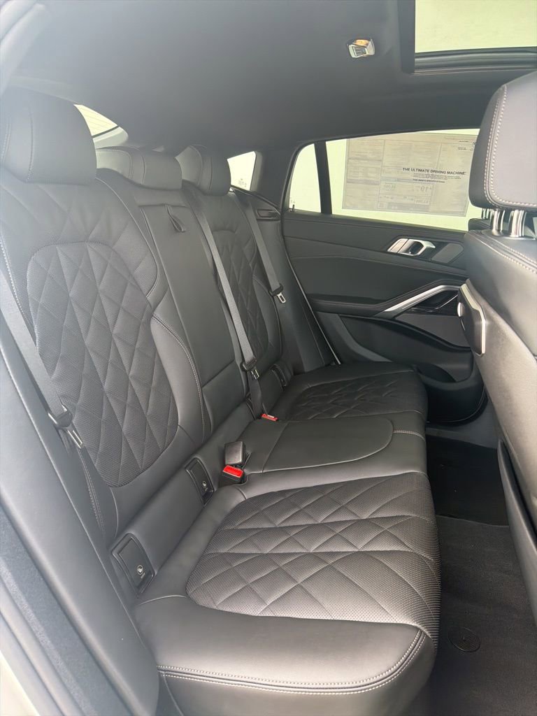 New 2026 BMW X6 M60i image 14