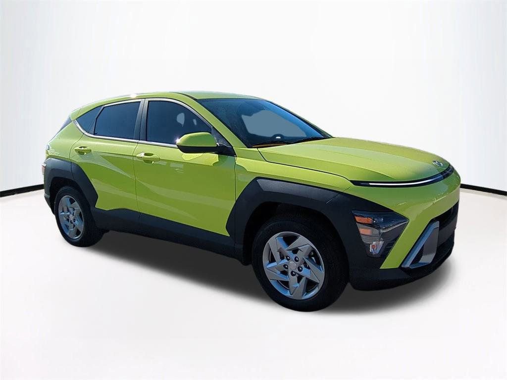 New 2026 Hyundai Kona SE image 2