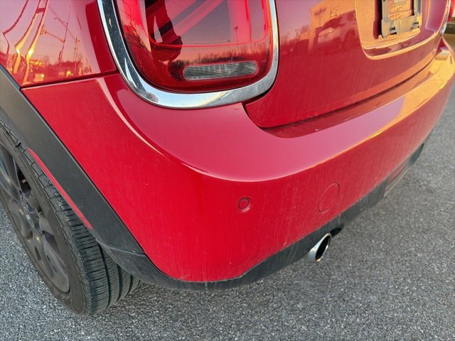 Used 2021 MINI Cooper 4-Door Hardtop w/ Storage Package image 29