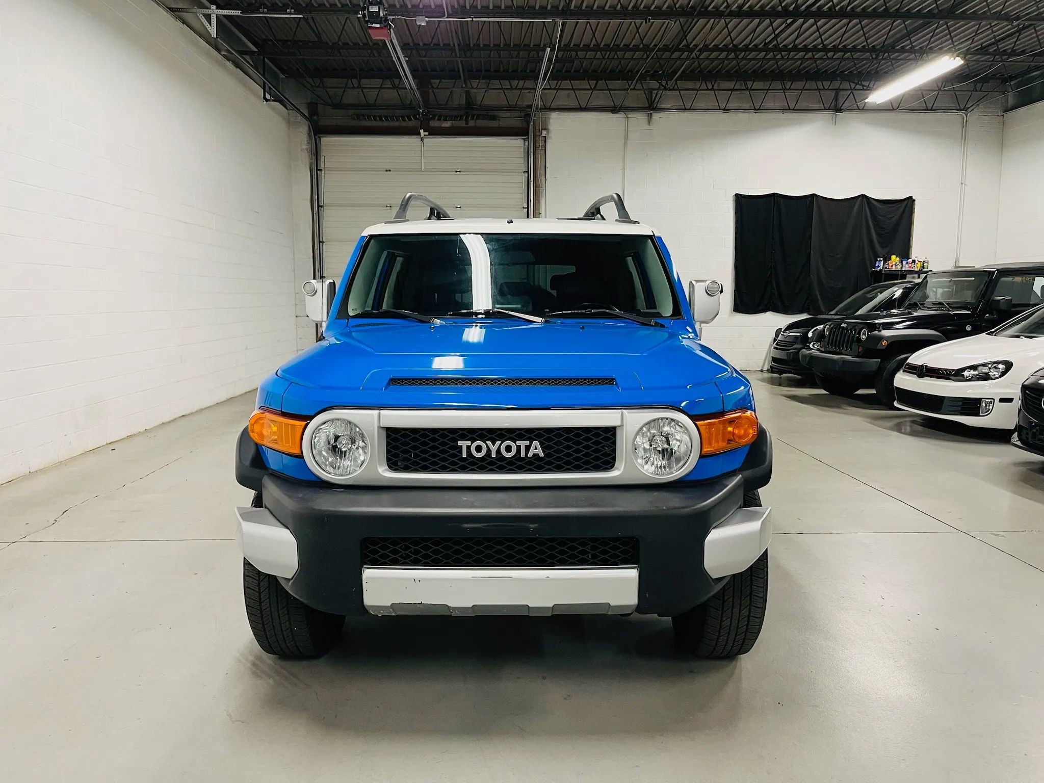 Used 2007 Toyota FJ Cruiser 4WD image 3