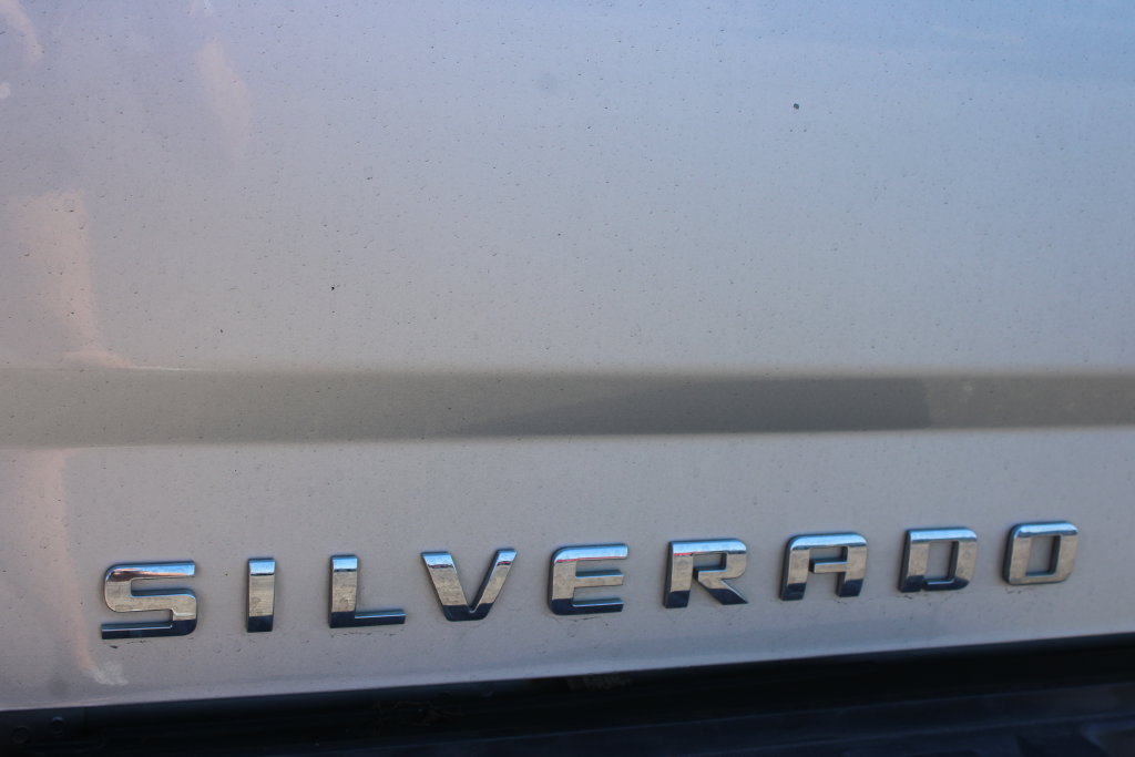 Used 2018 Chevrolet Silverado 1500 LT w/ All Star Edition AWD/4WD image 16