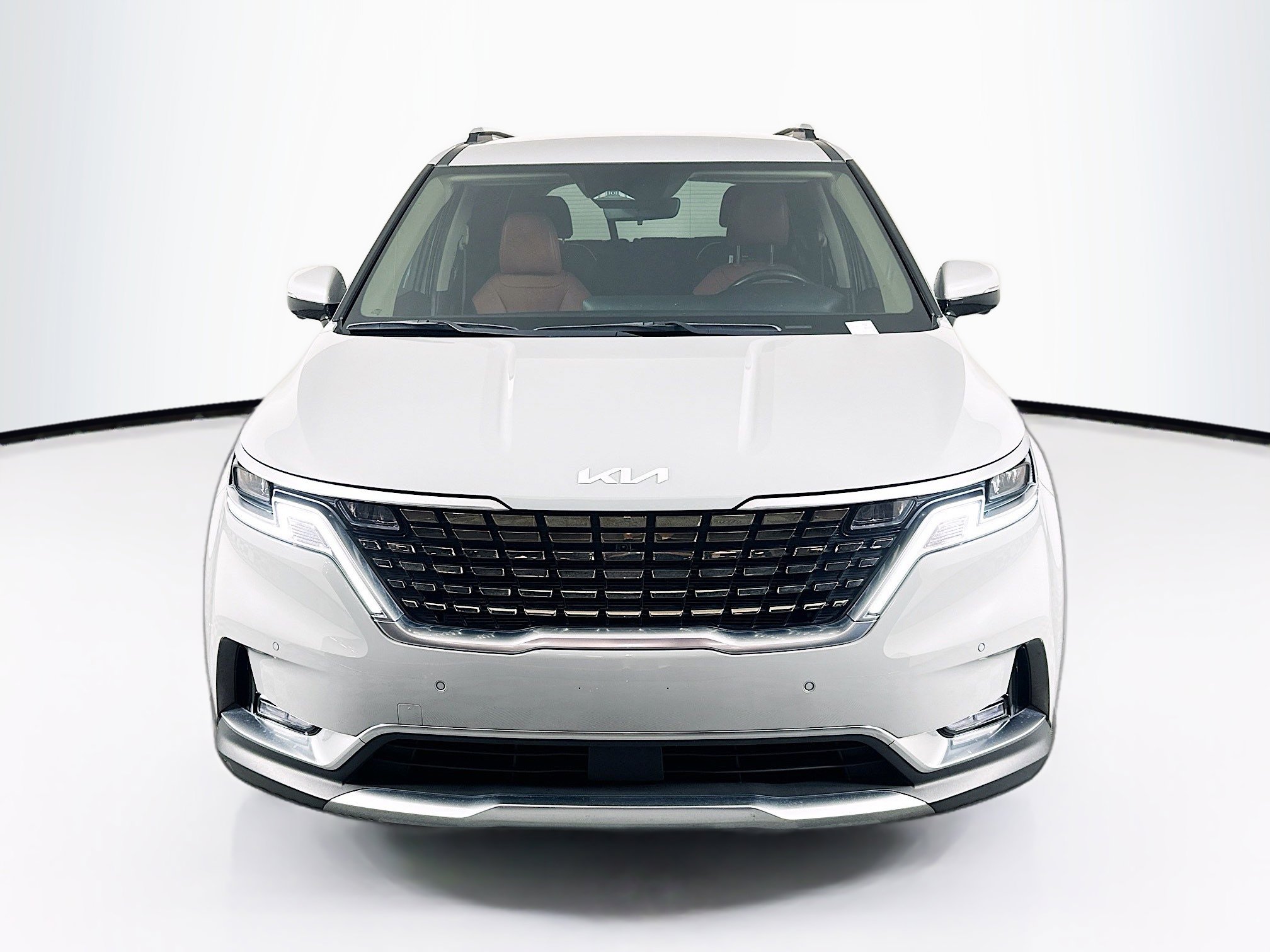 Used 2022 Kia Carnival SX image 2