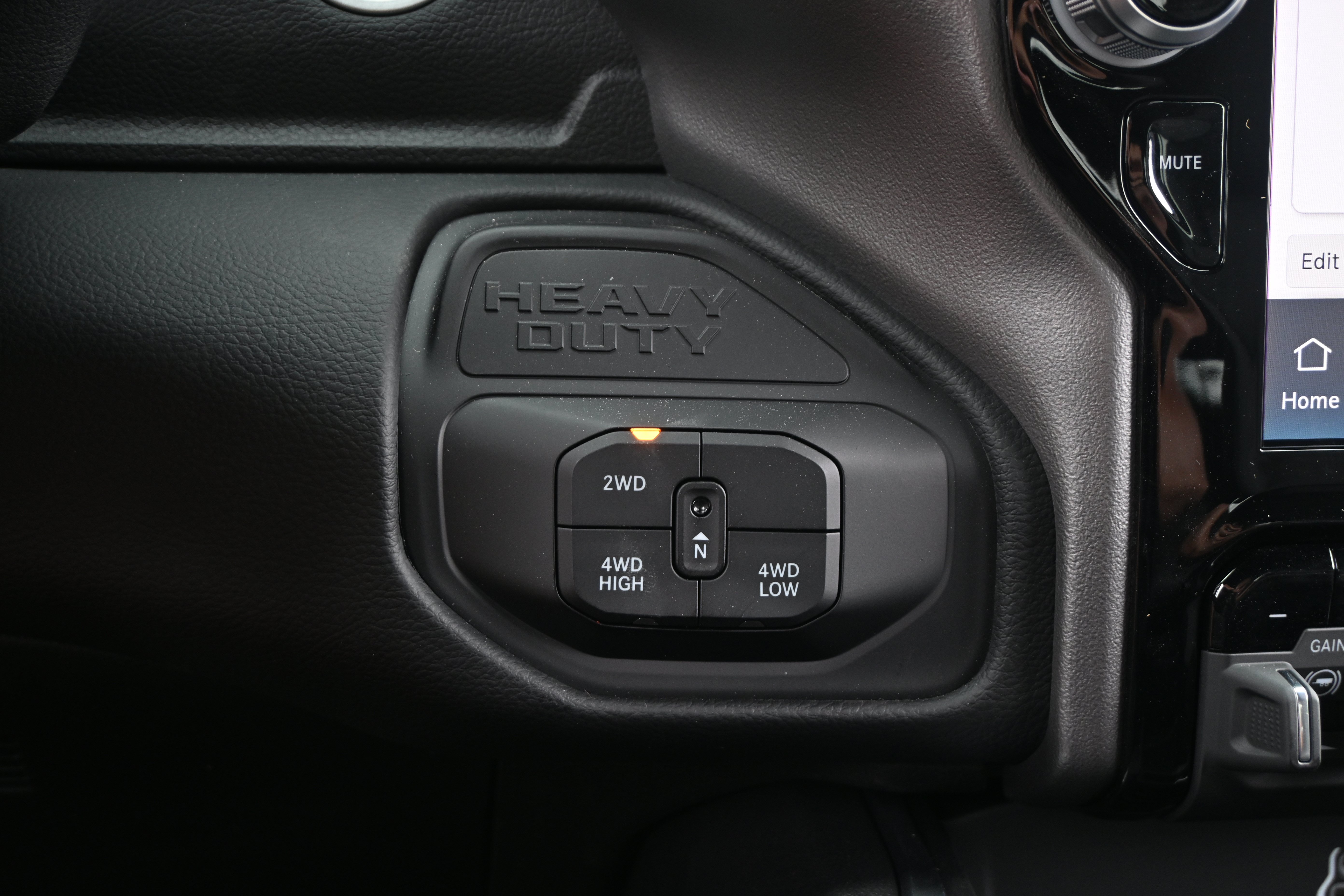 New 2026 RAM 2500 Big Horn AWD/4WD image 29