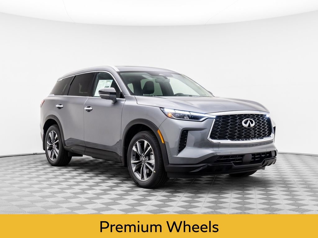 Certified 2025 INFINITI QX60 Luxe image 8