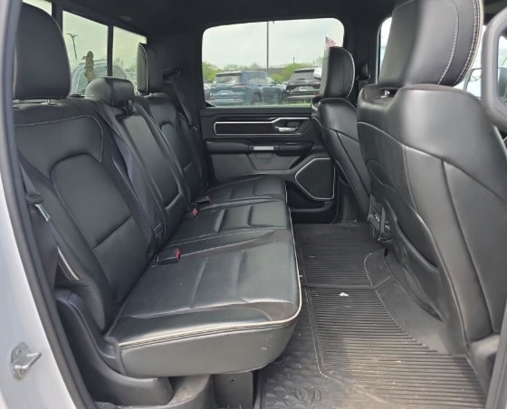 Used 2022 RAM 1500 Laramie w/ Sport Appearance Package AWD/4WD image 12