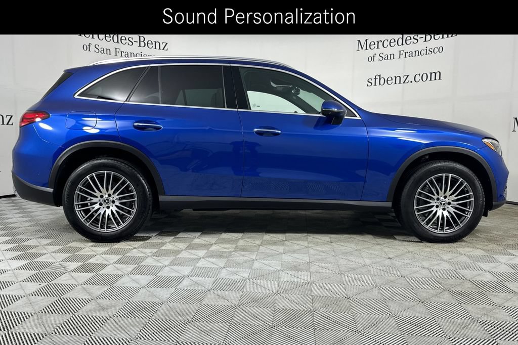 Certified 2025 Mercedes-Benz GLC 300 4MATIC image 4