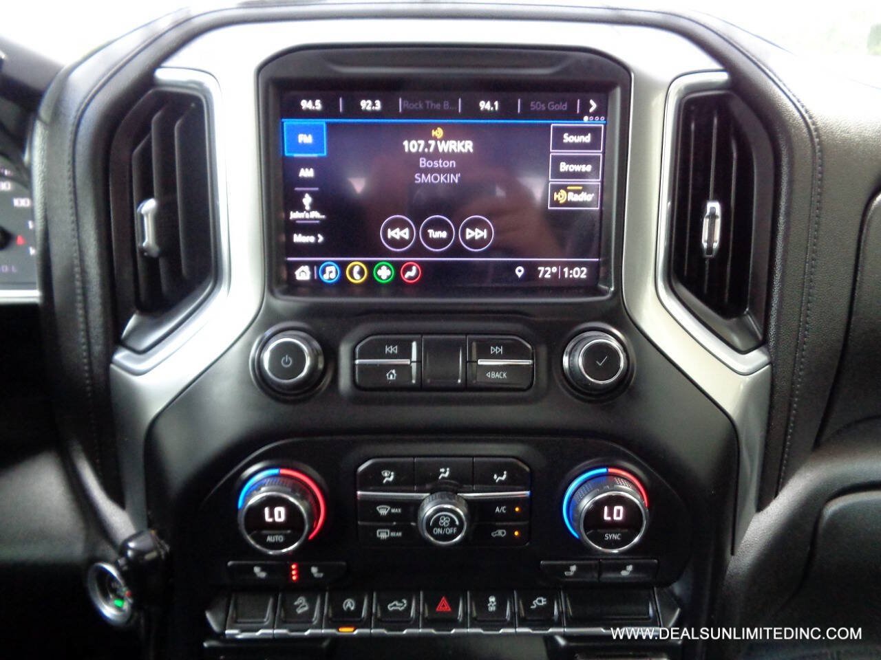 Used 2019 Chevrolet Silverado 1500 LT Trail Boss AWD/4WD image 18