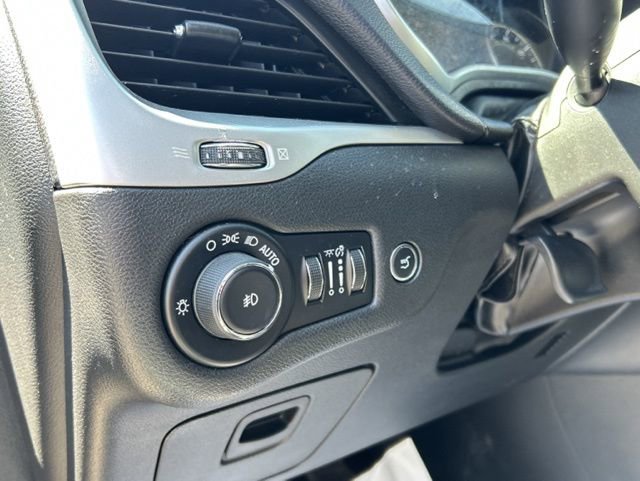 Used 2015 Jeep Cherokee Trailhawk w/ Comfort/Convenience Group image 38