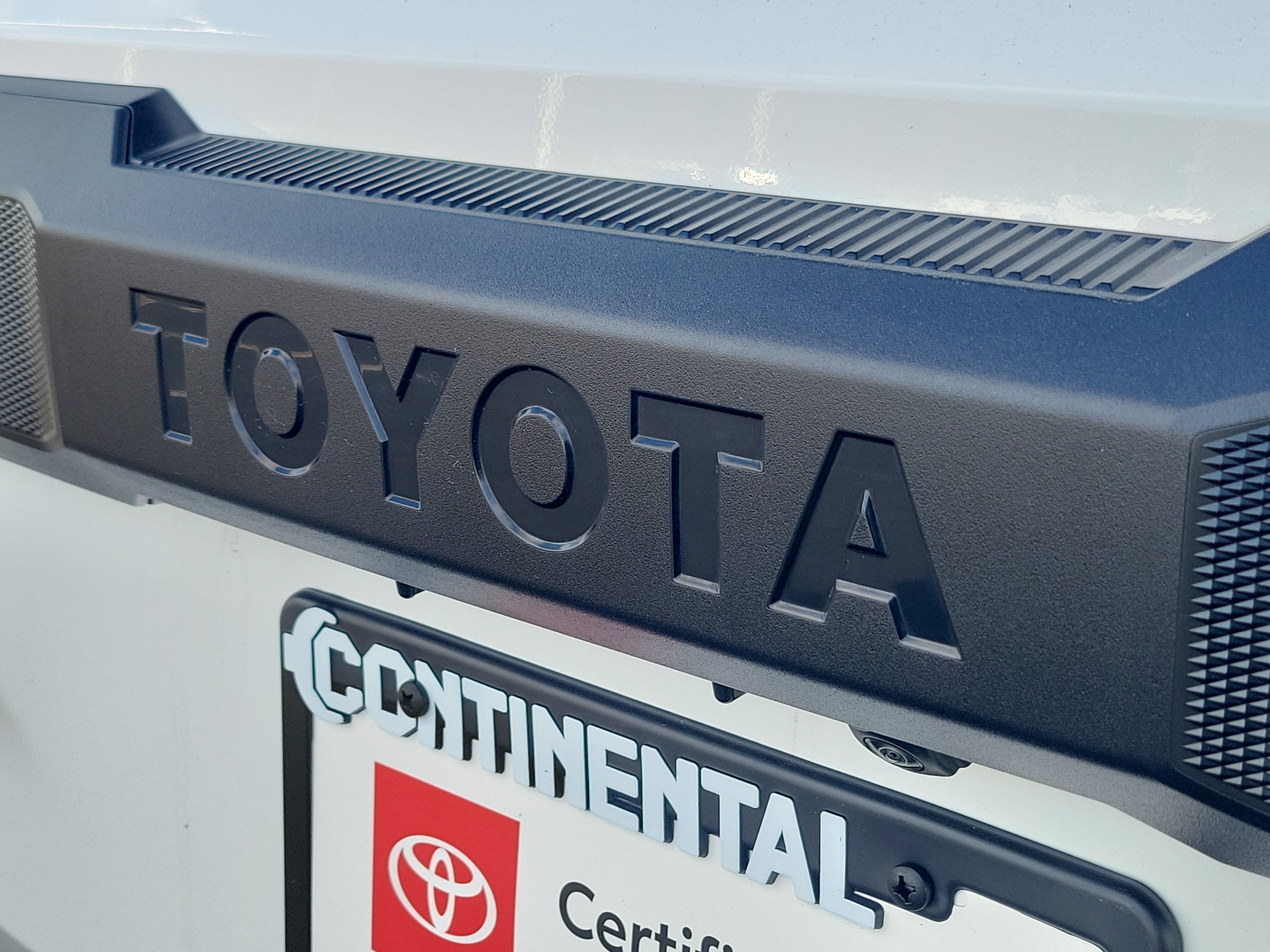 Certified 2025 Toyota 4Runner TRD Off-Road Premium image 8