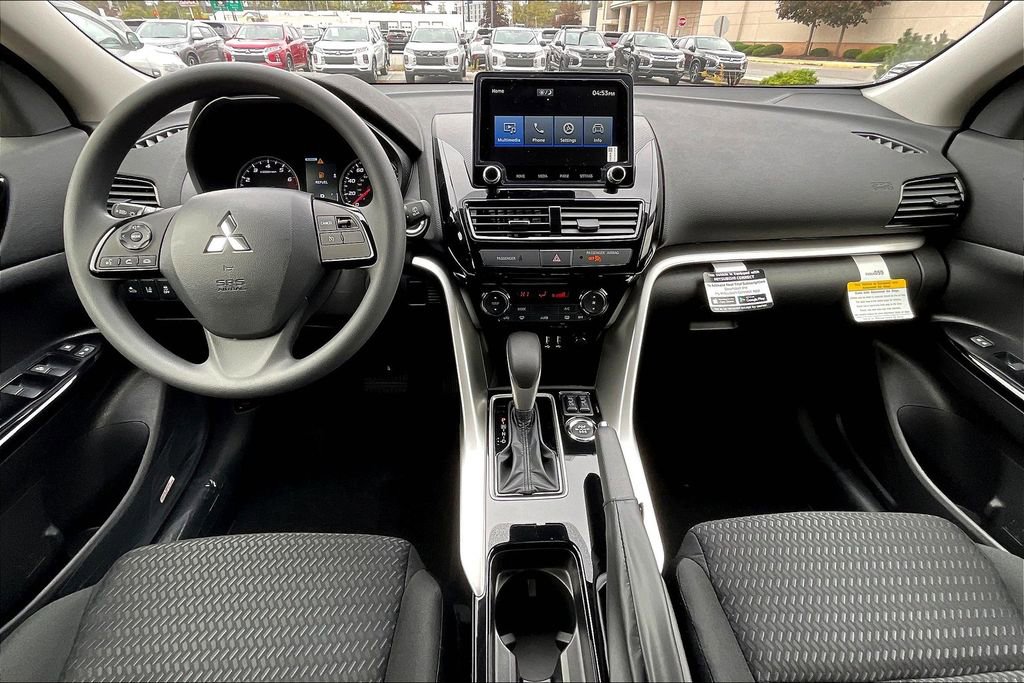 New 2026 Mitsubishi Eclipse Cross LE image 5