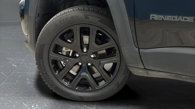 Used 2023 Jeep Renegade Altitude image 37