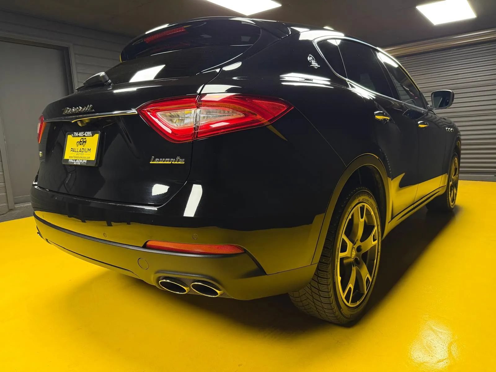 Used 2018 Maserati Levante AWD/4WD image 6