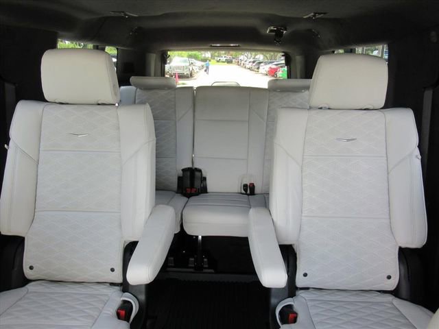 New 2025 Cadillac Escalade ESV Sport Platinum image 26