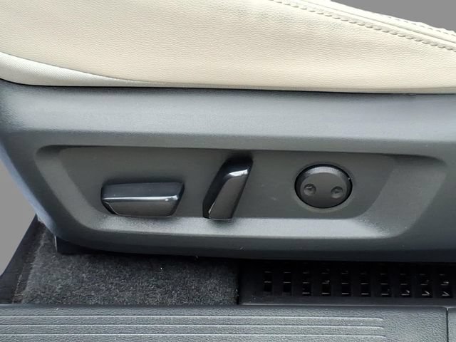 Certified 2023 Nissan Rogue SL w/ SL Premium Package AWD/4WD image 18