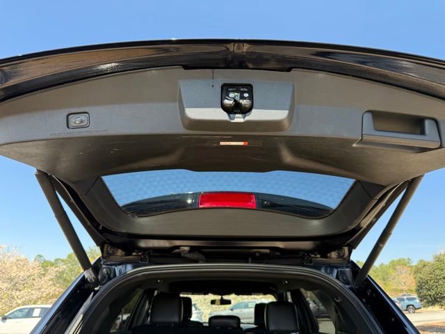 Used 2018 Ford Explorer Limited image 32