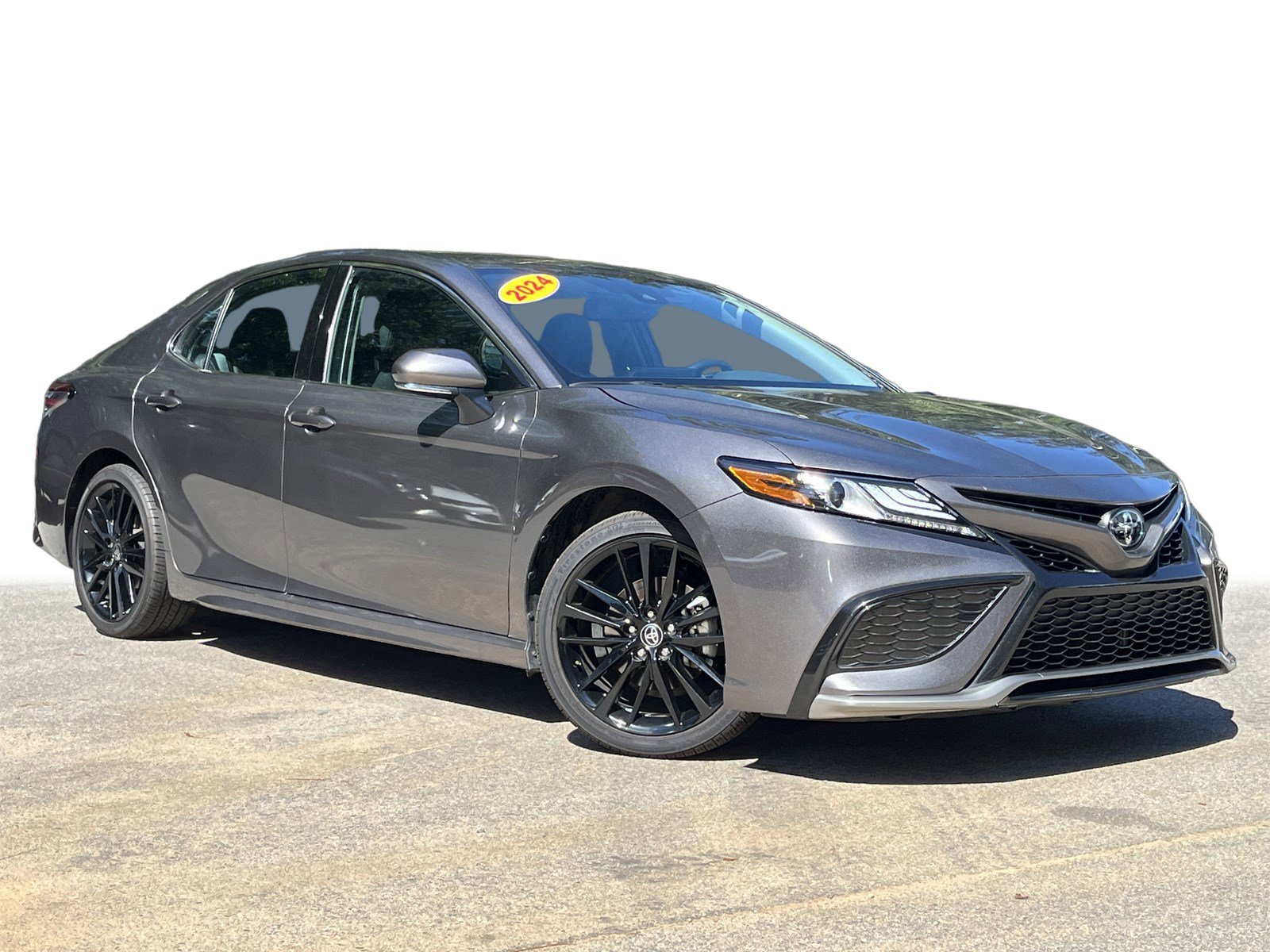 Used 2024 Toyota Camry XSE image 2